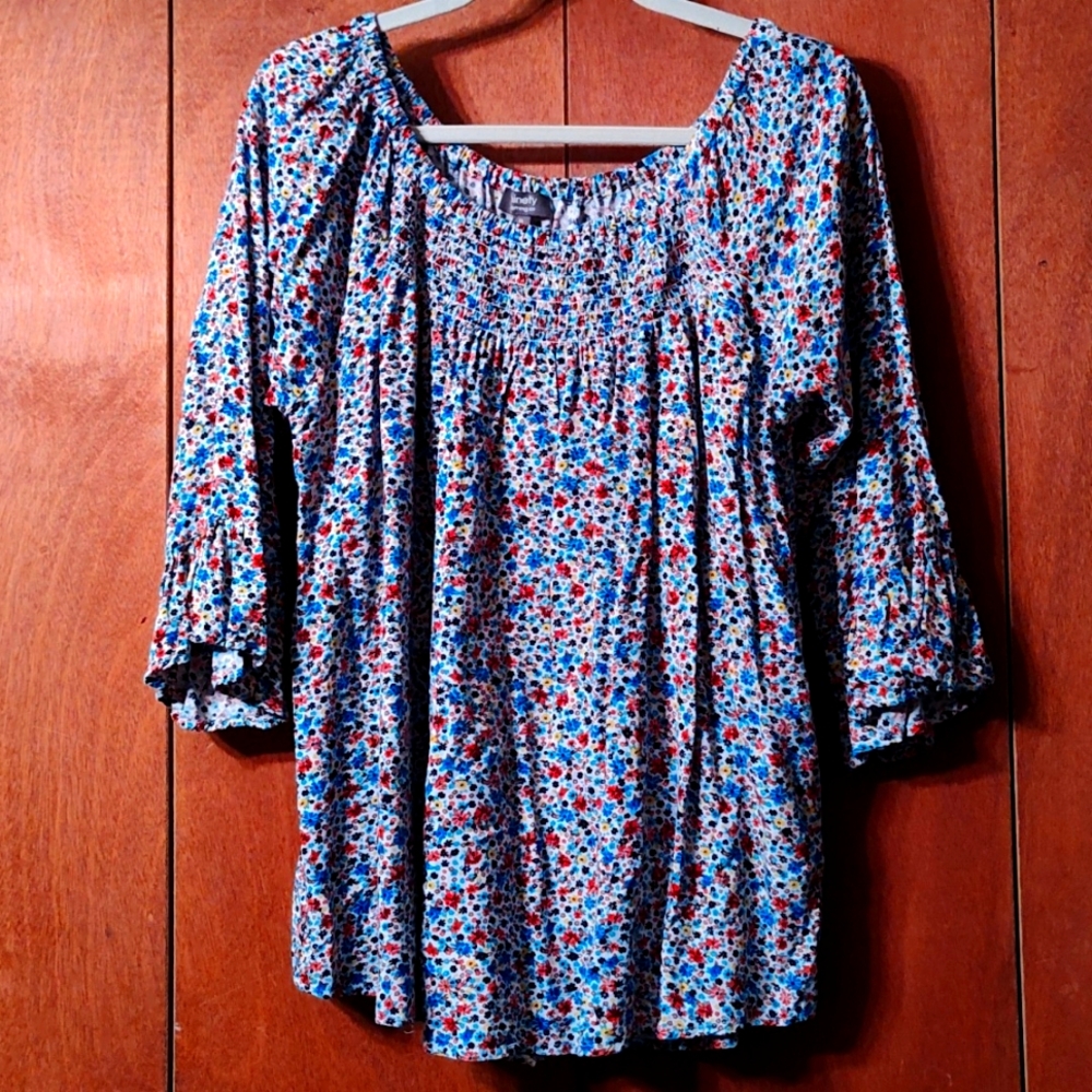 5 For $25🔥 Delicate Flowers Elastic Neck Bell Sleeved Shirt